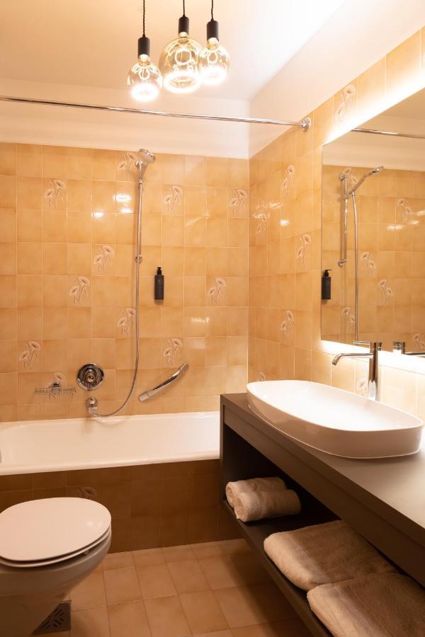 티롤로 Noessinghof B&B 외부 사진