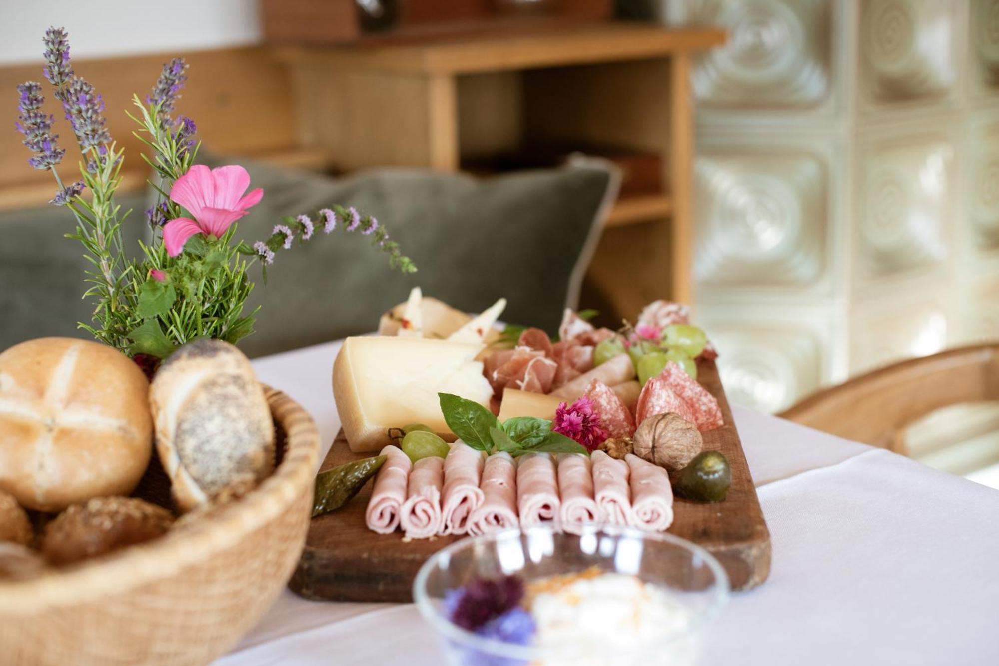 티롤로 Noessinghof B&B 외부 사진